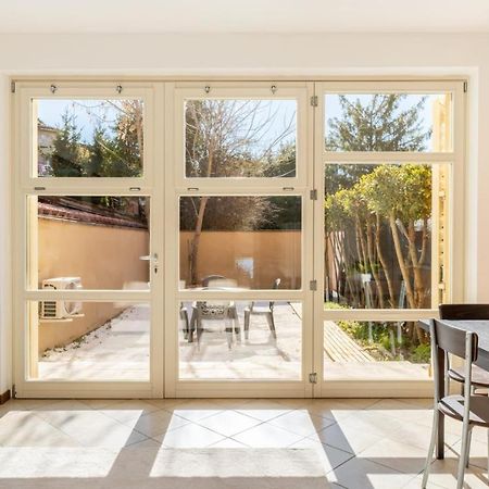 { White Garden } -Comfort, Parking & Wi-Fi- Λούκα Εξωτερικό φωτογραφία