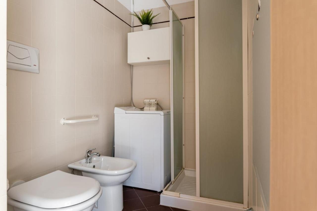 { White Garden } -Comfort, Parking & Wi-Fi- Λούκα Εξωτερικό φωτογραφία